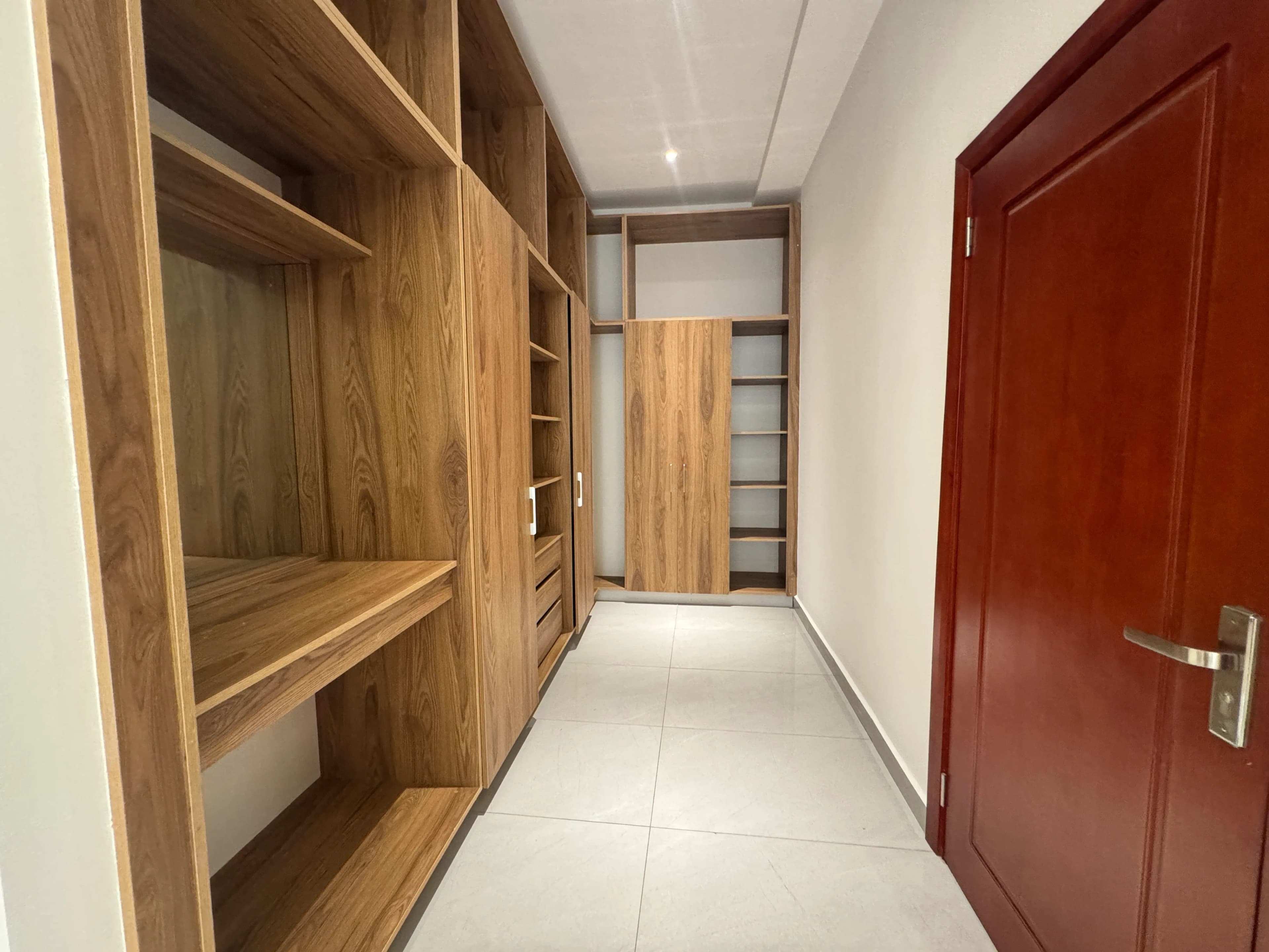 Master Suite image 3