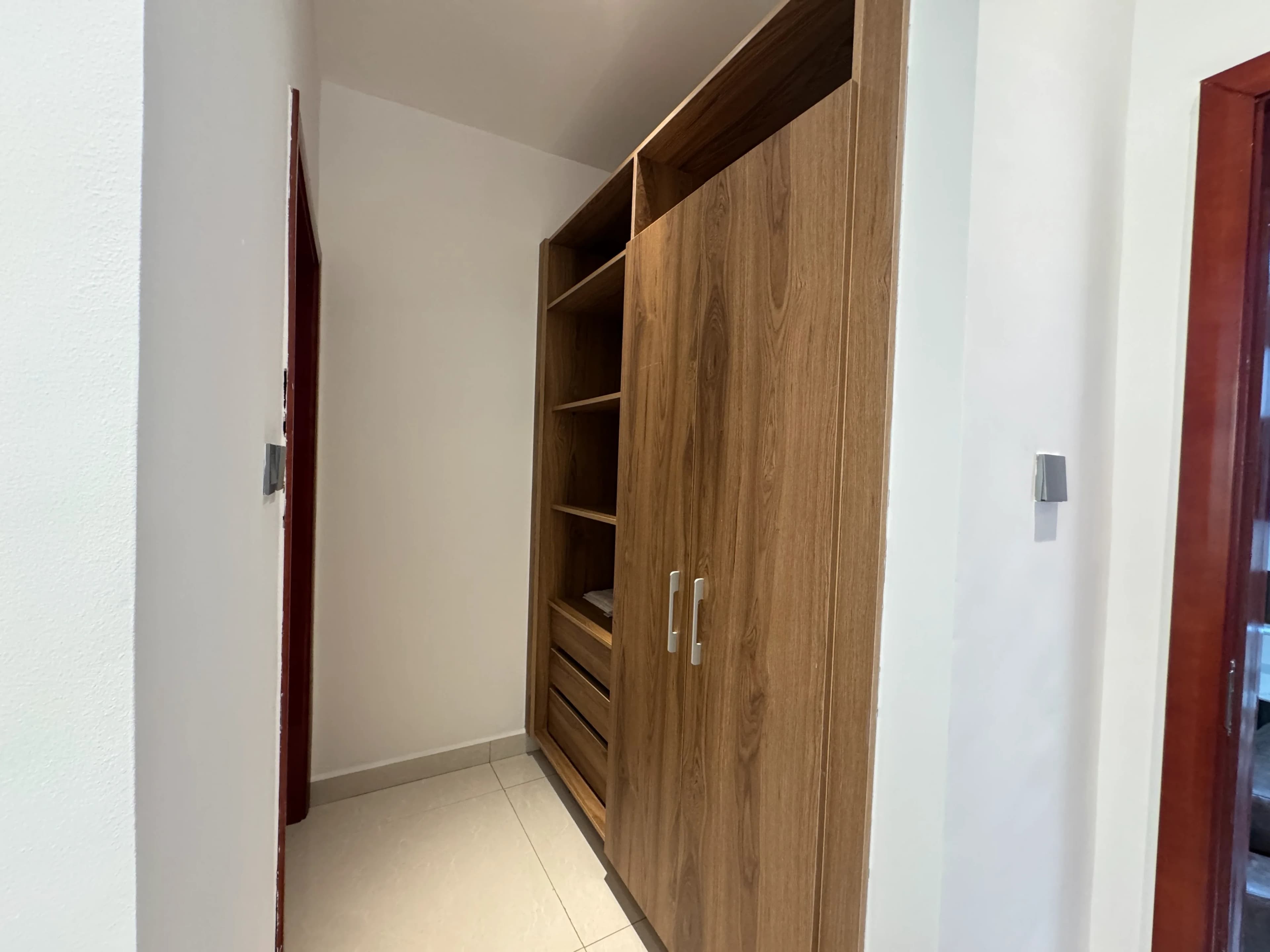 Upper Suite 2 image 4